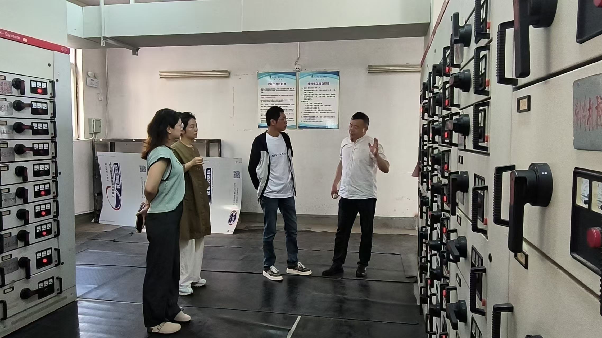 筑牢安全防線，護(hù)航平安佳節(jié)，城運(yùn)公司開展節(jié)前安全大檢查